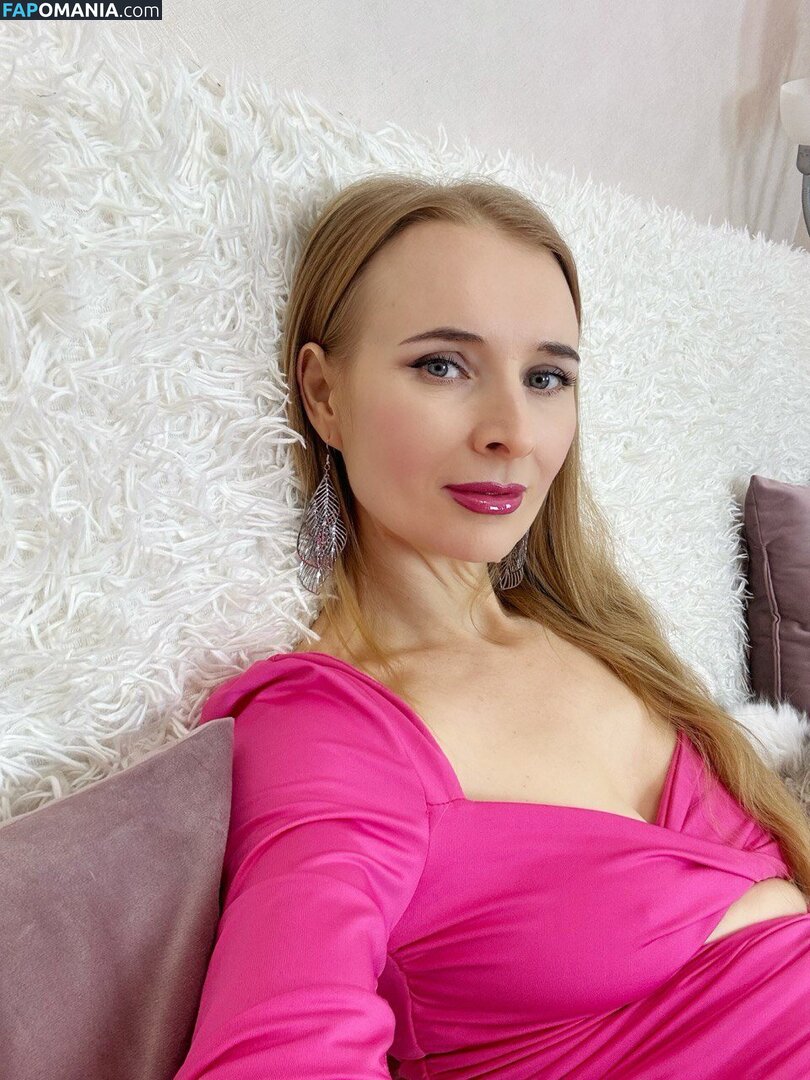 LoraColins / LoraColinz / LoraCollier / lora.colins Nu OnlyFans  Photo fuitée #20