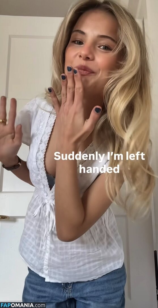 Lotta Emilie Stichler / lottastichler Nu OnlyFans  Photo fuitée #17