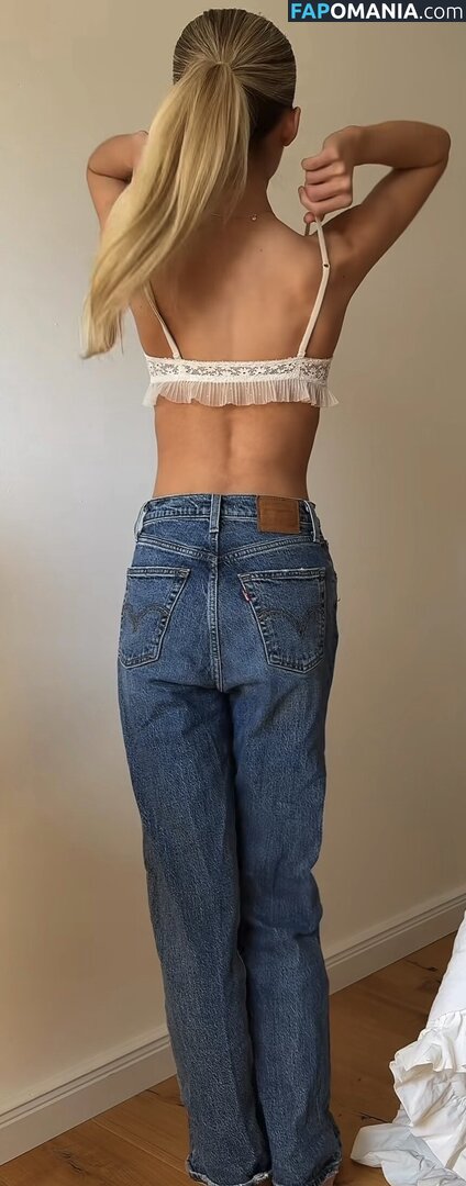 Lotta Emilie Stichler / lottastichler Nu OnlyFans  Photo fuitée #22