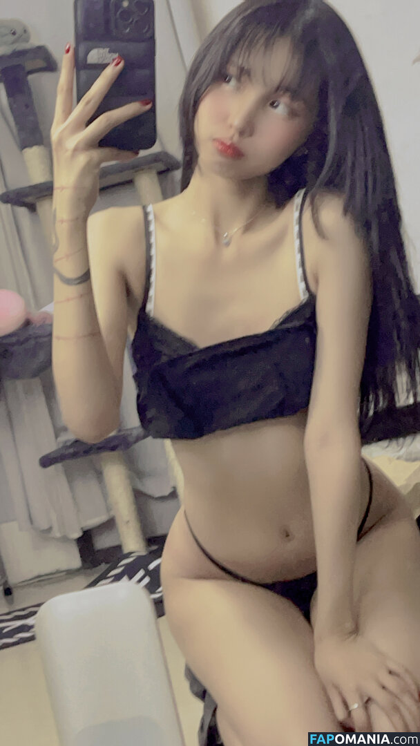 Lilith / Lou Aenlle / llthidk Nu OnlyFans  Photo fuitée #99