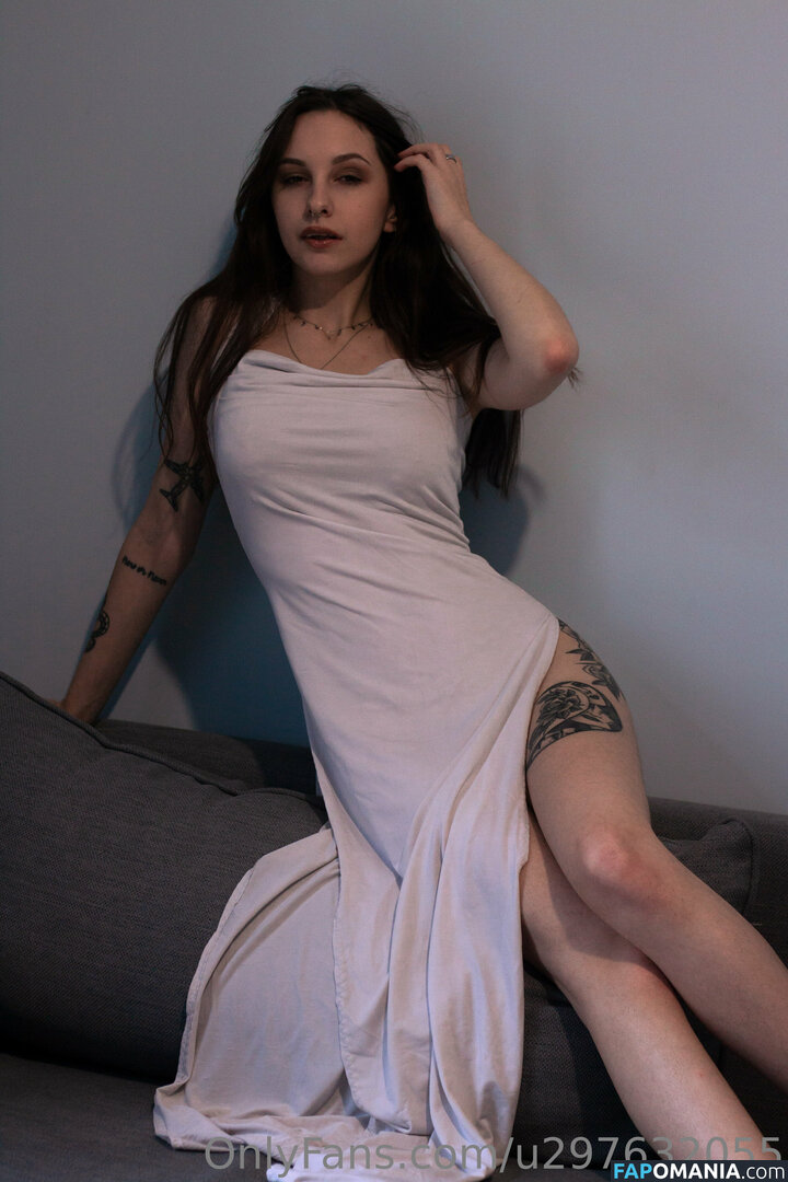 lovelylesh / lovelylollyhehe Nu OnlyFans  Photo fuitée #27