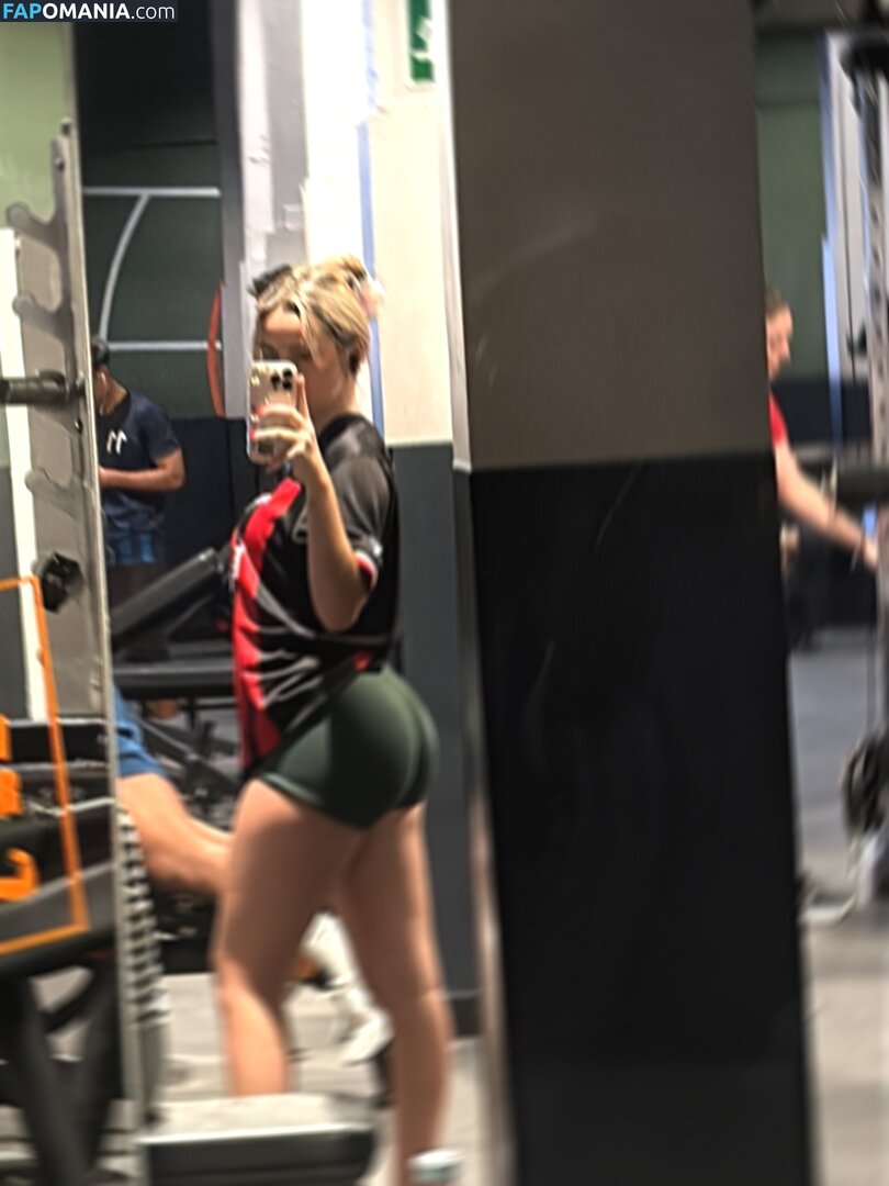 Lucia Balaguer / luciabalaguerr Nu OnlyFans  Photo fuitée #12