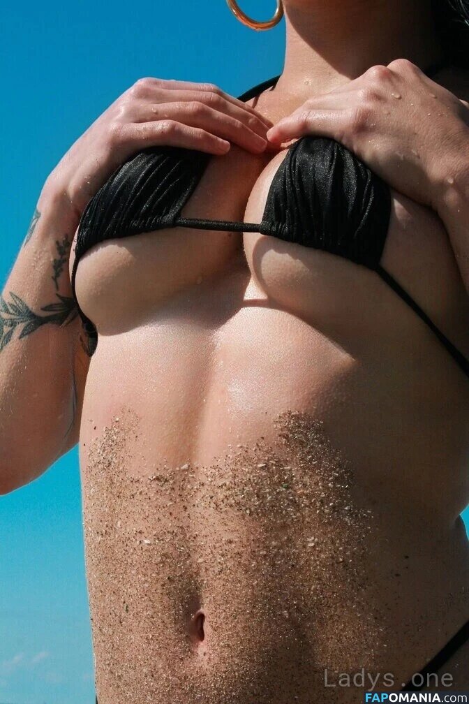 Luciarossi Nu OnlyFans  Photo fuitée #15