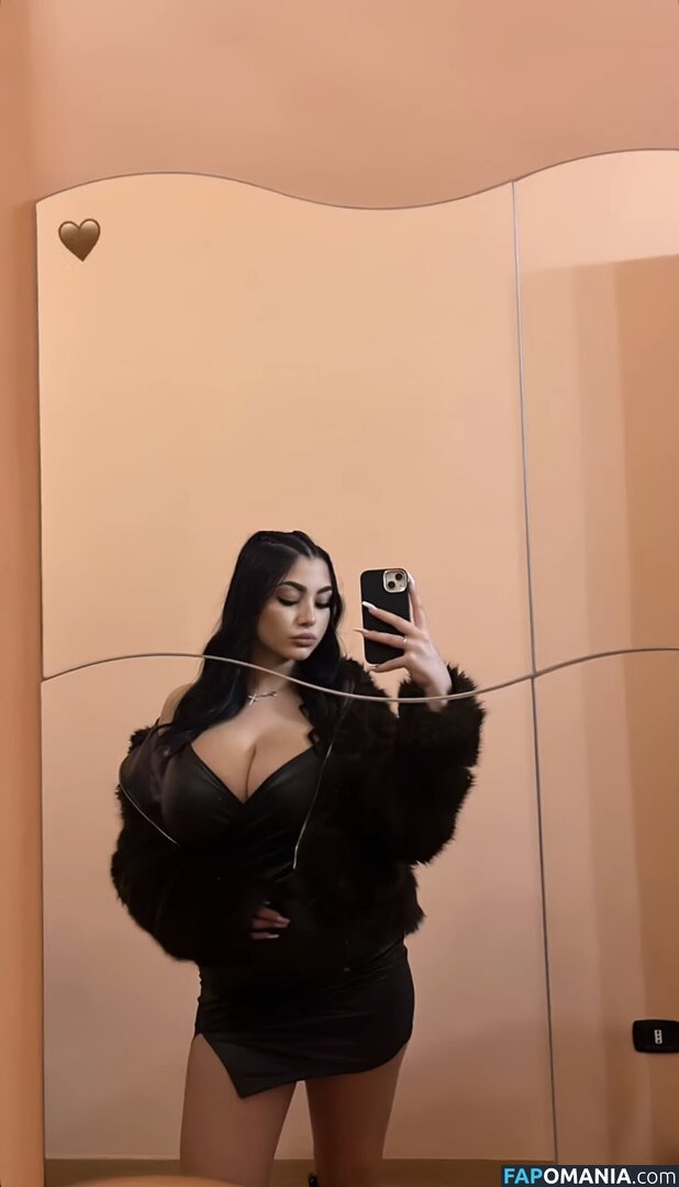 _lucrexiia._ Nu OnlyFans  Photo fuitée #12