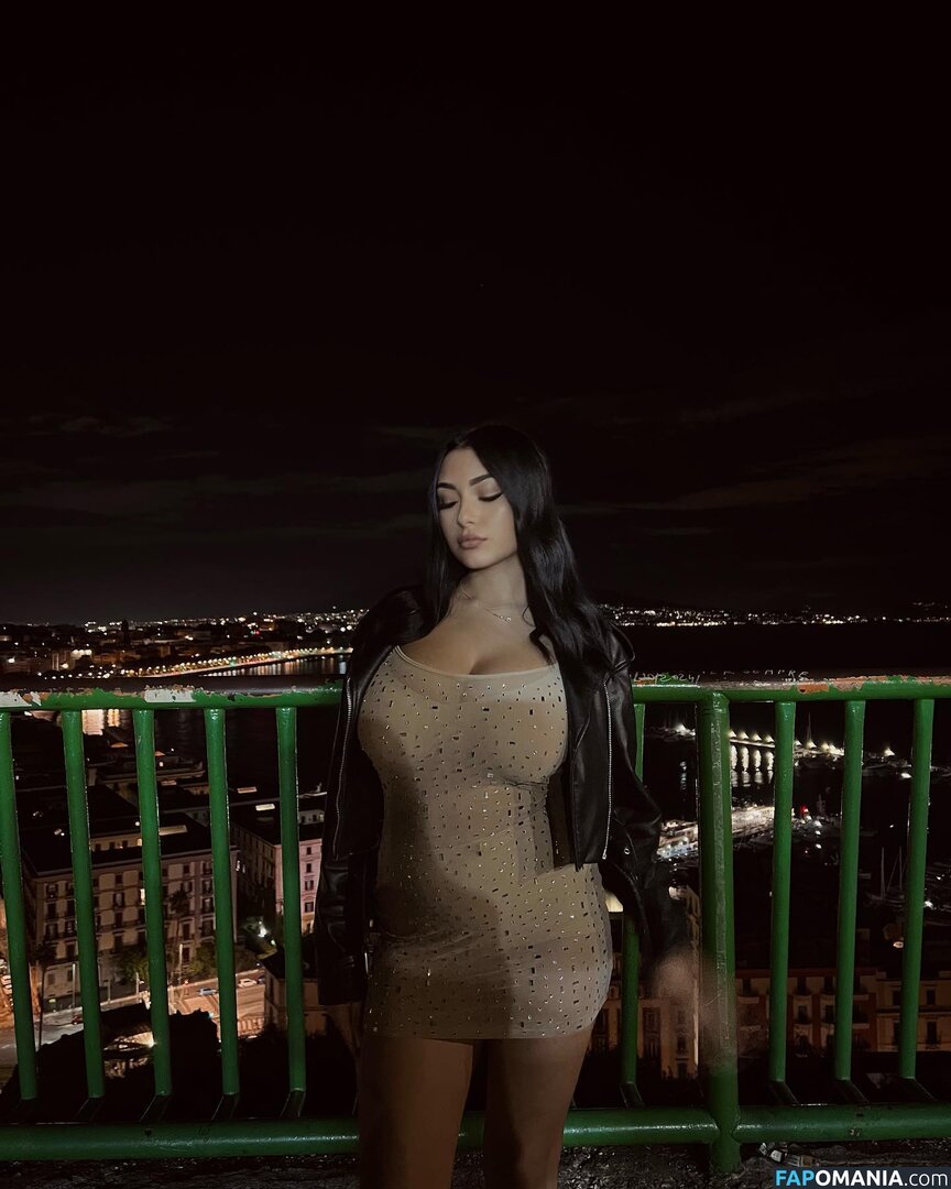 _lucrexiia._ Nu OnlyFans  Photo fuitée #22