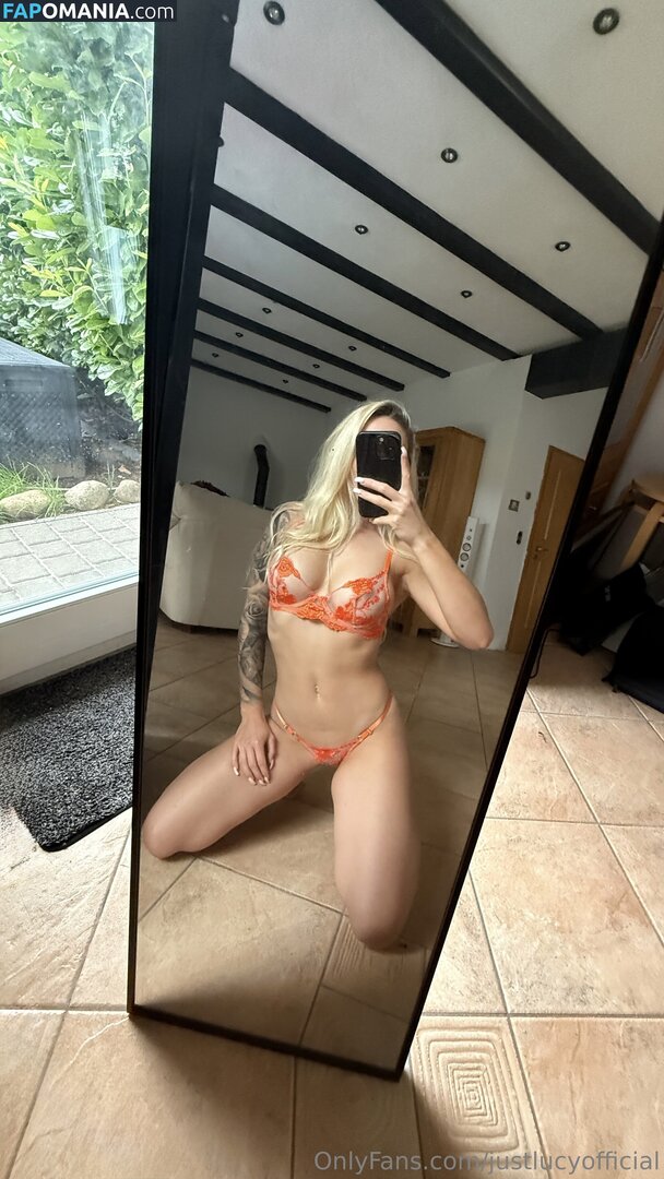 Lucy Cat / justlucy94 / justlucyofficial / lucyskkrr Nu OnlyFans  Photo fuitée #4