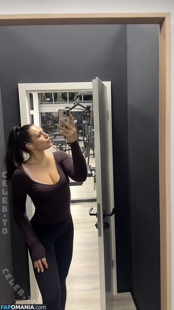Lucy Lacht / lucy.lacht / lucy_lacht / lucylacht Nu OnlyFans  Photo fuitée #161