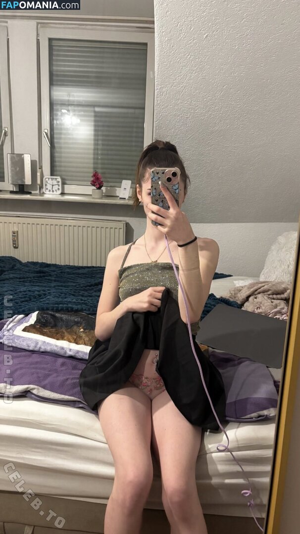 Lucy Müller / https: / luisaahartmann / luisaamachtfaxxen / luisahartmann Nu OnlyFans  Photo fuitée #2