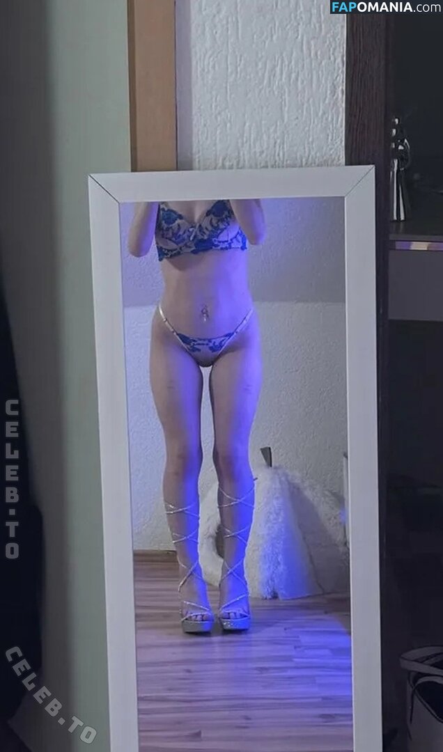 Lucy Müller / https: / luisaahartmann / luisaamachtfaxxen / luisahartmann Nu OnlyFans  Photo fuitée #6