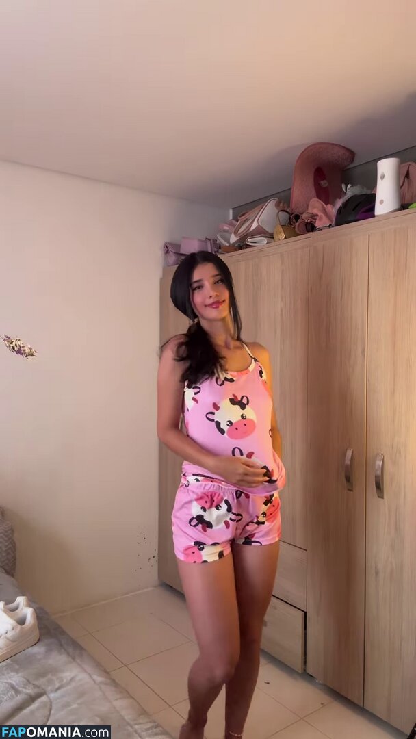Luisa Valencia / lu_valenciaz Nu OnlyFans  Photo fuitée #8