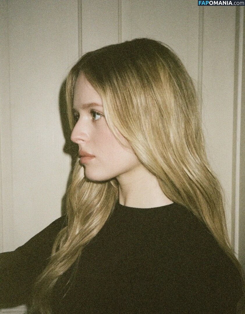 Lulu Wilson / luluswilson Nu OnlyFans  Photo fuitée #3