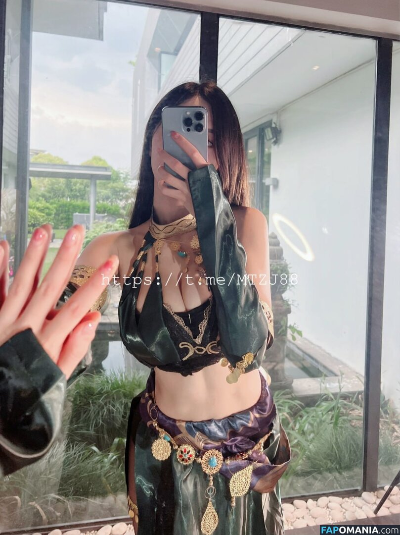 lumanyu2233 Nu OnlyFans  Photo fuitée #7