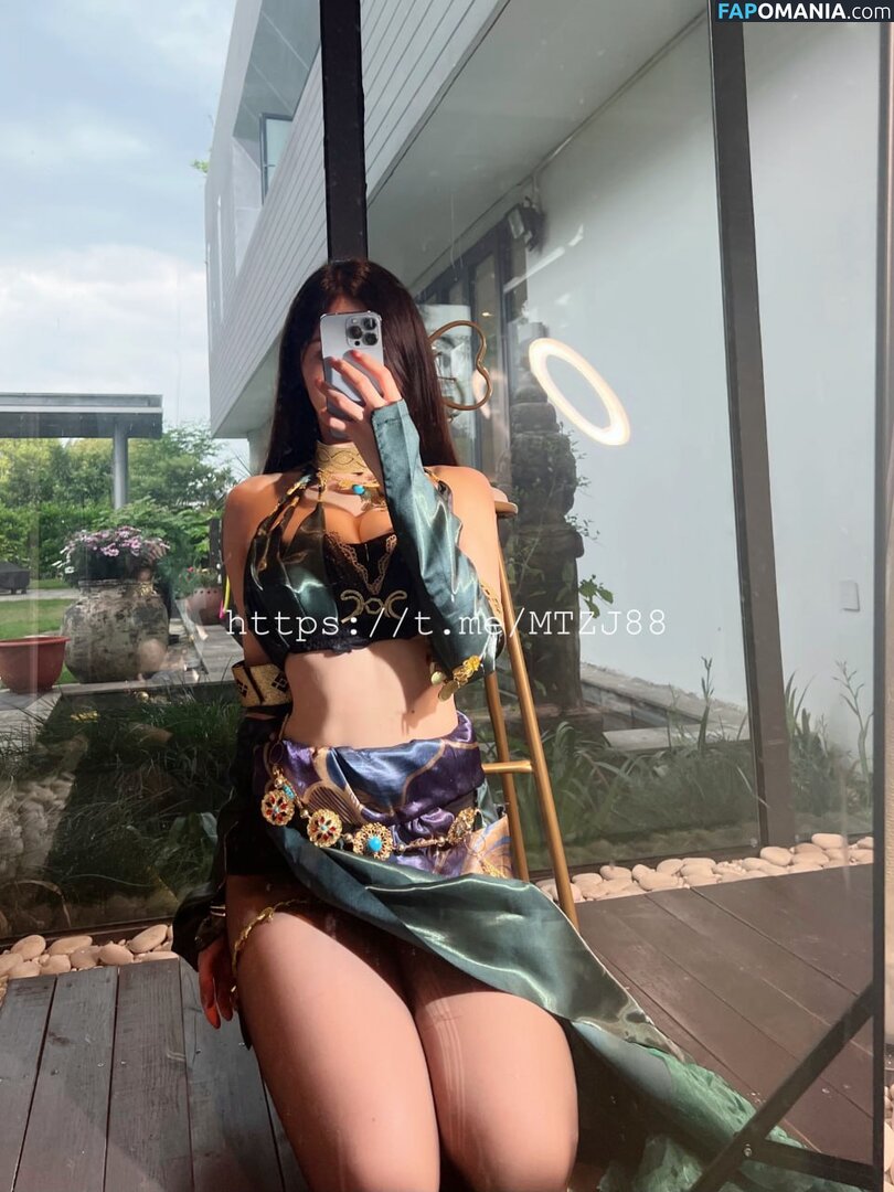 lumanyu2233 Nu OnlyFans  Photo fuitée #10