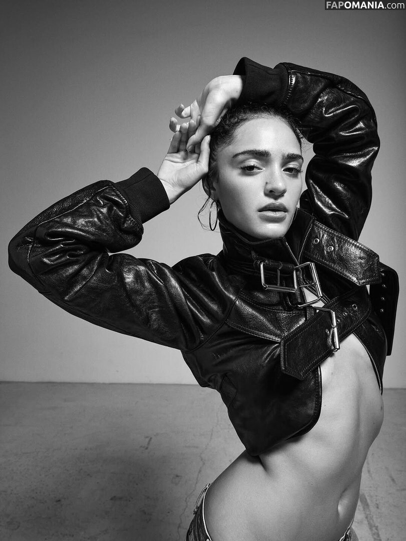 Luna Blaise / lunablaise Nu OnlyFans  Photo fuitée #1