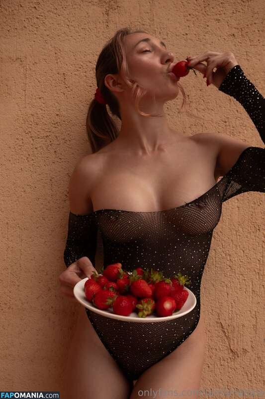 Luna Hale / iamlunahale / perkyluna Nu OnlyFans  Photo fuitée #1