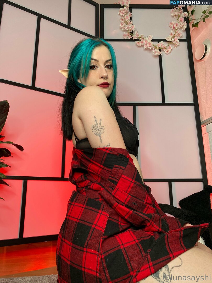 Lunasayshi / Lunasayshivip / yolone_ Nu OnlyFans  Photo fuitée #116