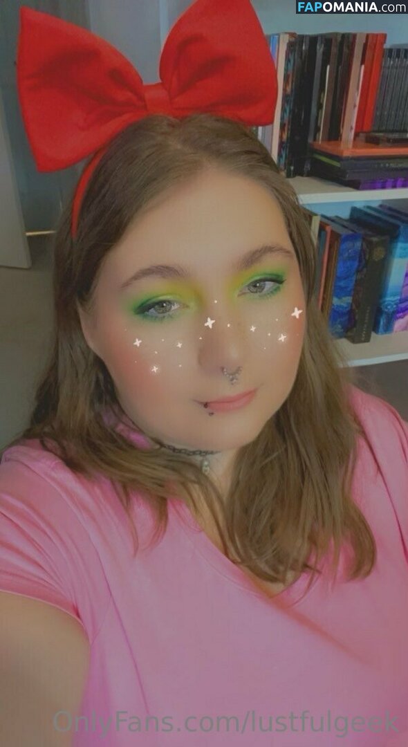 14_a_c_14 / abbyandcourtney / lustfulgeek Nu OnlyFans  Photo fuitée #37