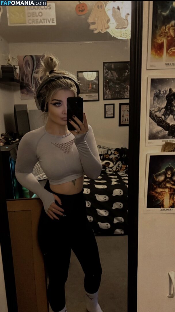 https: / luuucy813 Nu OnlyFans  Photo fuitée #8