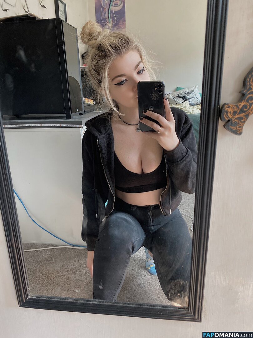 https: / luuucy813 Nu OnlyFans  Photo fuitée #20
