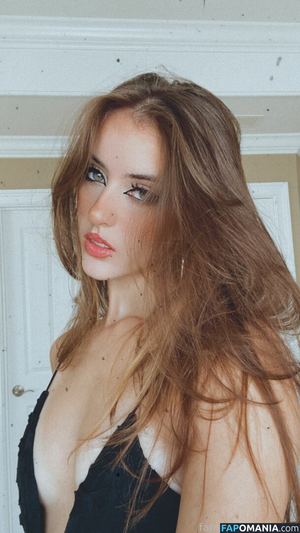 Luisa / luweazl Nu OnlyFans  Photo fuitée #67