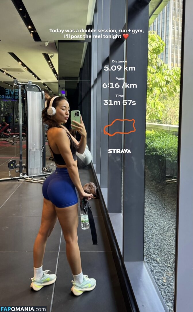 Lycia Calvet / lycia_calvet Nu OnlyFans  Photo fuitée #3