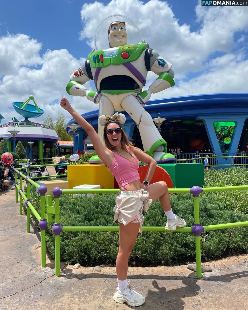 Lydia Hewitt / lydiahewittlee Nu OnlyFans  Photo fuitée #10