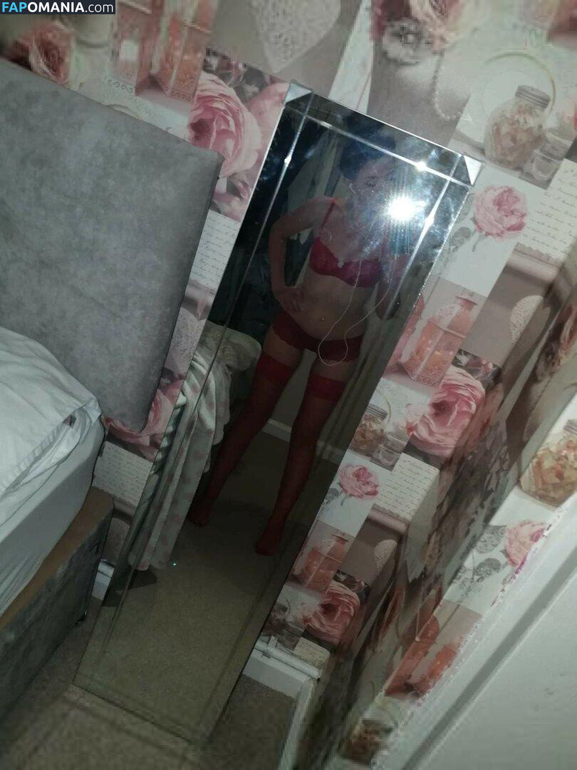 Lyl_24 / layla_24 Nu OnlyFans  Photo fuitée #2