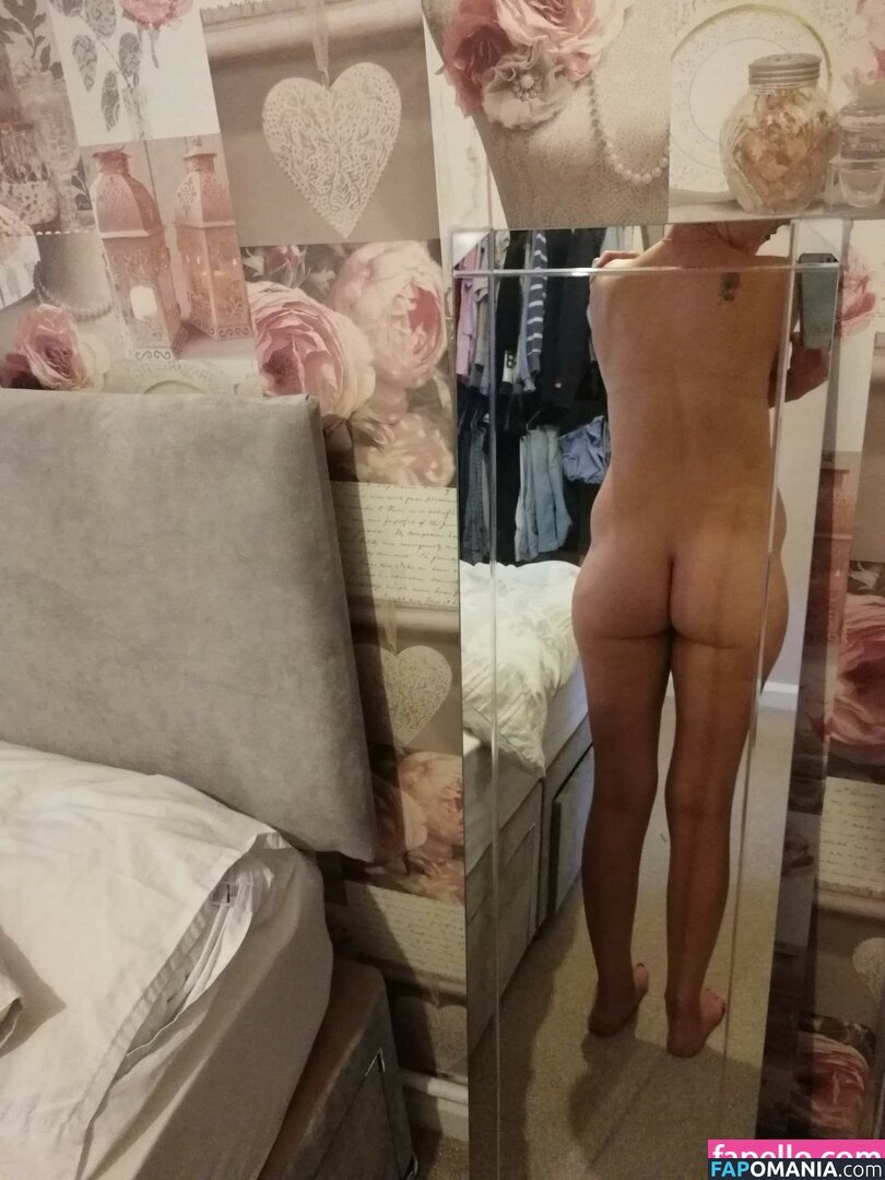 Lyl_24 / layla_24 Nu OnlyFans  Photo fuitée #3