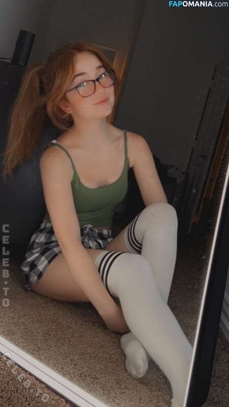 Lyssaurora / https: Nu OnlyFans  Photo fuitée #339