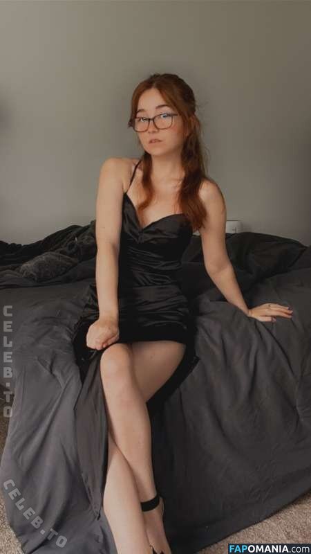 Lyssaurora / https: Nu OnlyFans  Photo fuitée #343