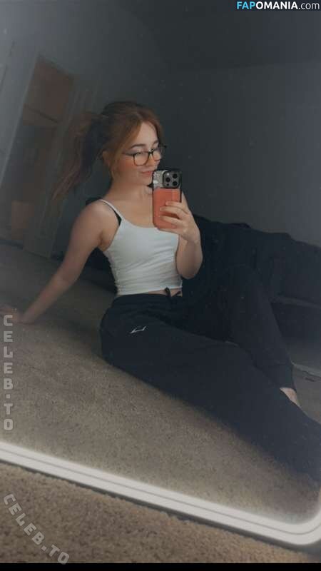 Lyssaurora / https: Nu OnlyFans  Photo fuitée #358