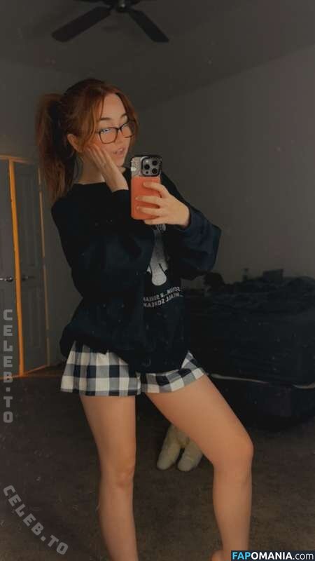 Lyssaurora / https: Nu OnlyFans  Photo fuitée #362