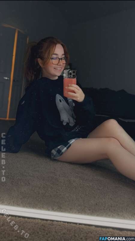 Lyssaurora / https: Nu OnlyFans  Photo fuitée #369
