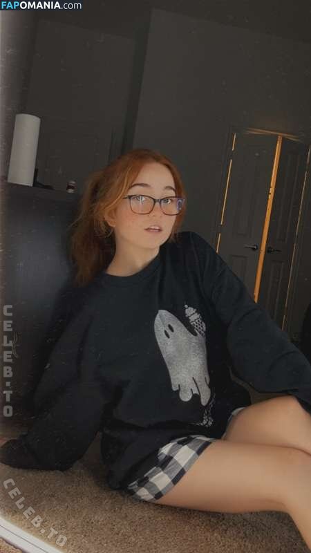 Lyssaurora / https: Nu OnlyFans  Photo fuitée #376