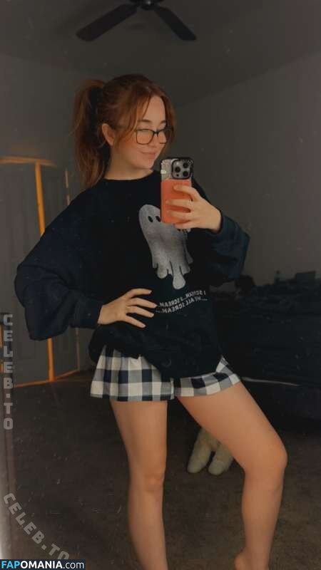 Lyssaurora / https: Nu OnlyFans  Photo fuitée #378