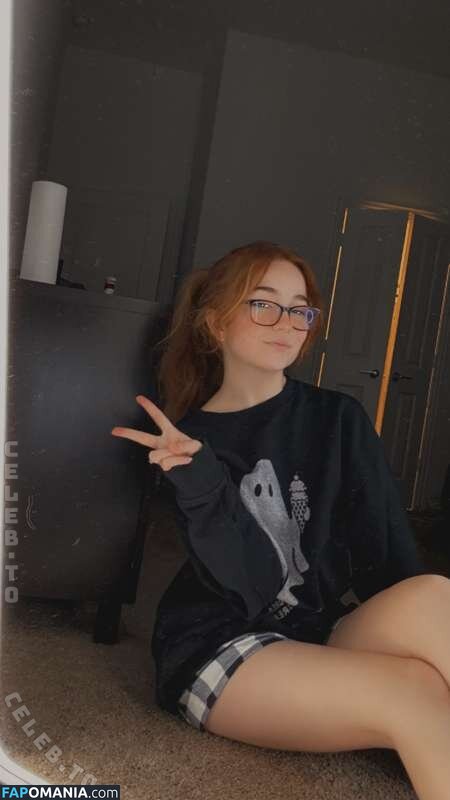 Lyssaurora / https: Nu OnlyFans  Photo fuitée #379