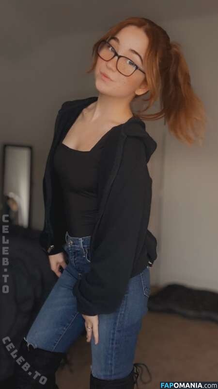 Lyssaurora / https: Nu OnlyFans  Photo fuitée #387