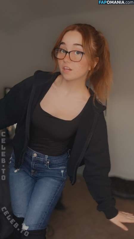 Lyssaurora / https: Nu OnlyFans  Photo fuitée #391