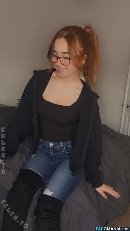 Lyssaurora / https: Nu OnlyFans  Photo fuitée #393