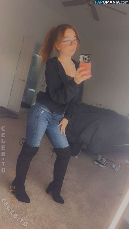 Lyssaurora / https: Nu OnlyFans  Photo fuitée #397