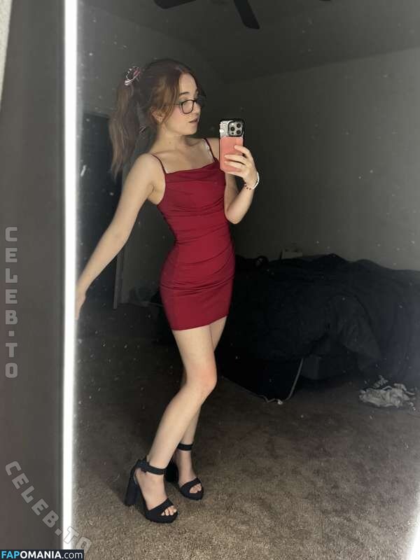 Lyssaurora / https: Nu OnlyFans  Photo fuitée #413