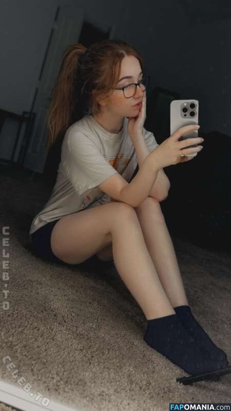Lyssaurora / https: Nu OnlyFans  Photo fuitée #420
