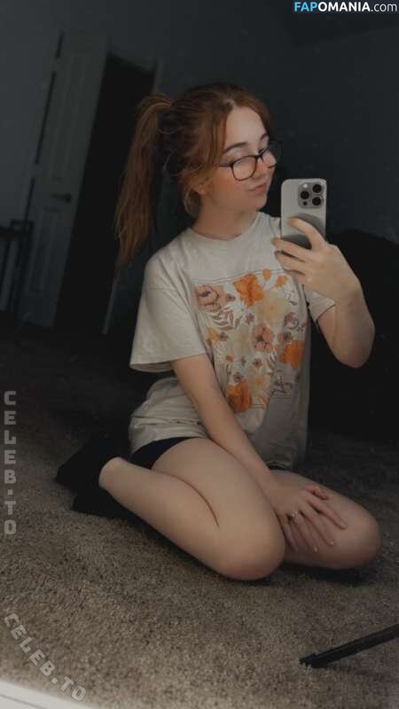 Lyssaurora / https: Nu OnlyFans  Photo fuitée #421