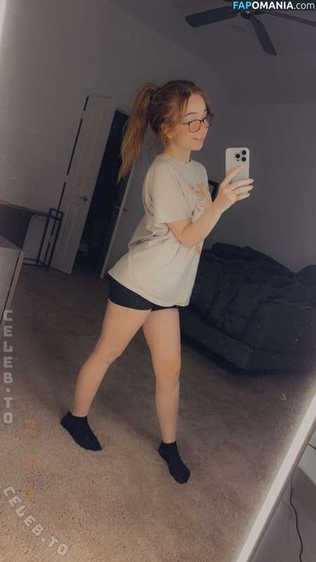 Lyssaurora / https: Nu OnlyFans  Photo fuitée #423
