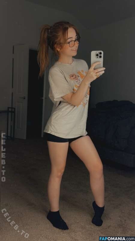 Lyssaurora / https: Nu OnlyFans  Photo fuitée #437