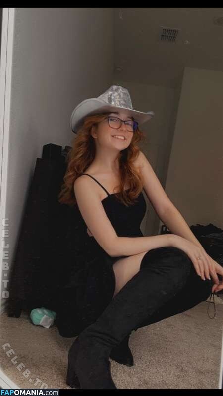 Lyssaurora / https: Nu OnlyFans  Photo fuitée #476