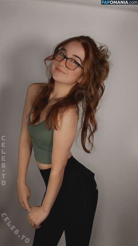 Lyssaurora / https: Nu OnlyFans  Photo fuitée #511