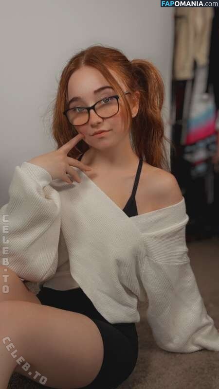 Lyssaurora / https: Nu OnlyFans  Photo fuitée #538