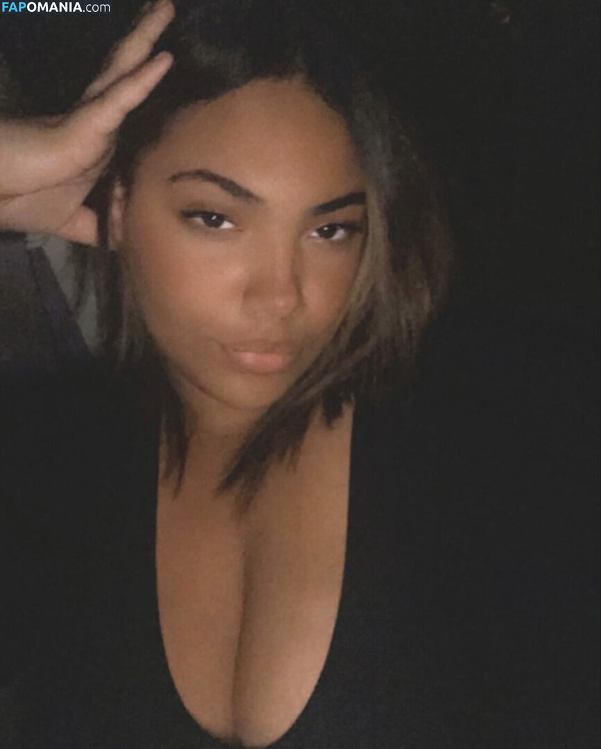 m.ariaher_ Nu OnlyFans  Photo fuitée #2
