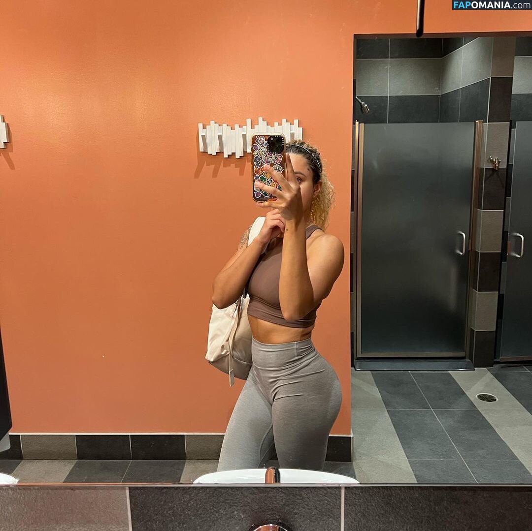 Macaiyla / sheismichaela Nu OnlyFans  Photo fuitée #121